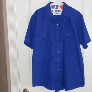 Men's casual button down shirt